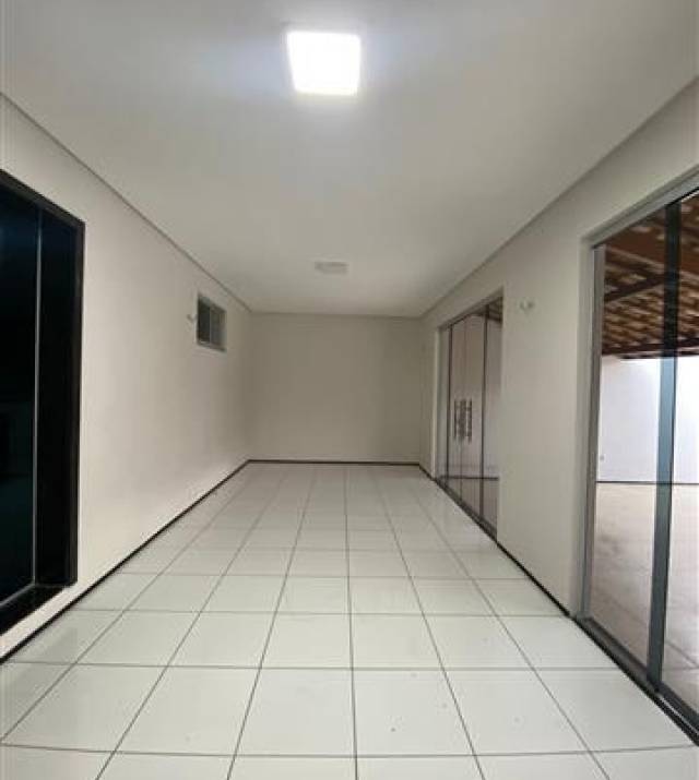 WhatsApp Image 2025-08-05 at 16.38.52 3.jpeg